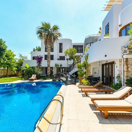 Duplex House With Shared Pool Near Beach In Kalkan Apartment ภายนอก รูปภาพ