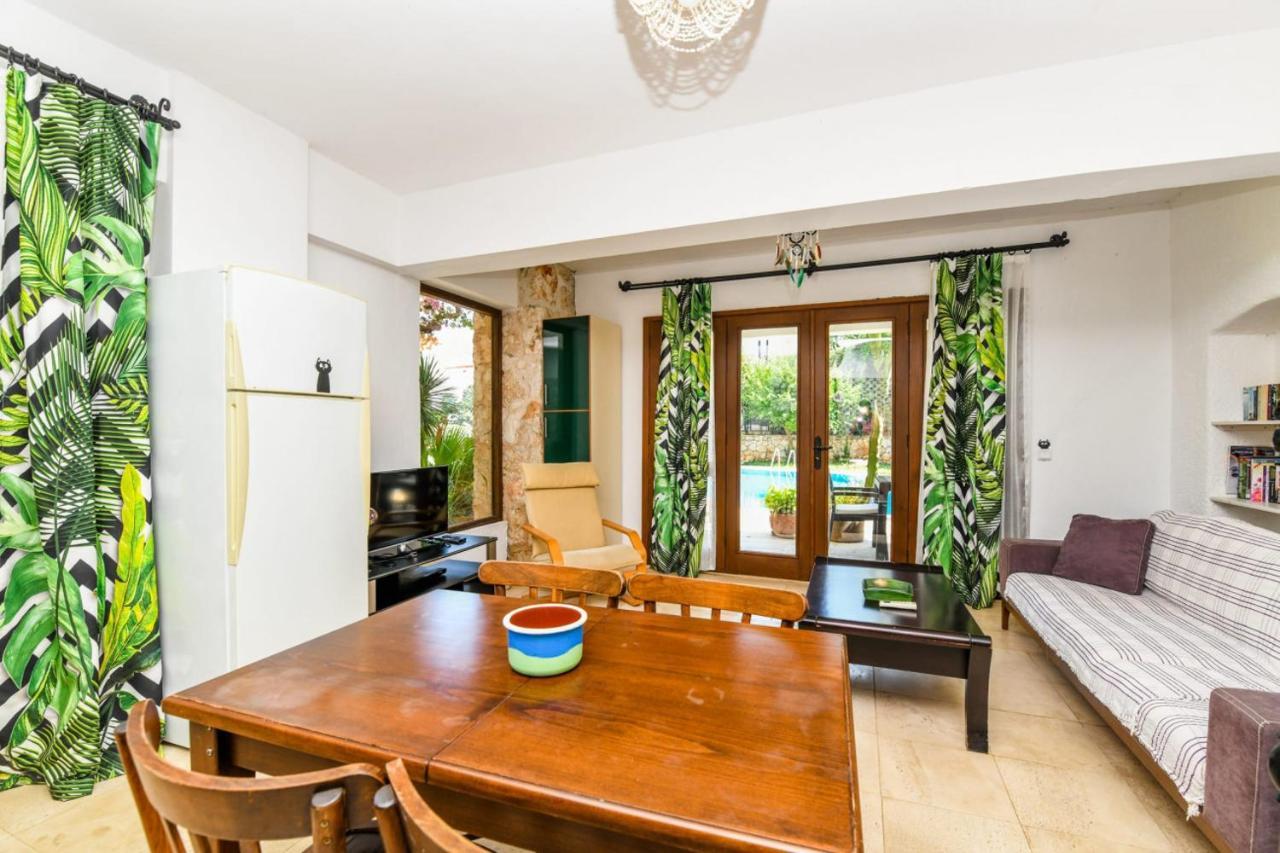 Duplex House With Shared Pool Near Beach In Kalkan Apartment ภายนอก รูปภาพ